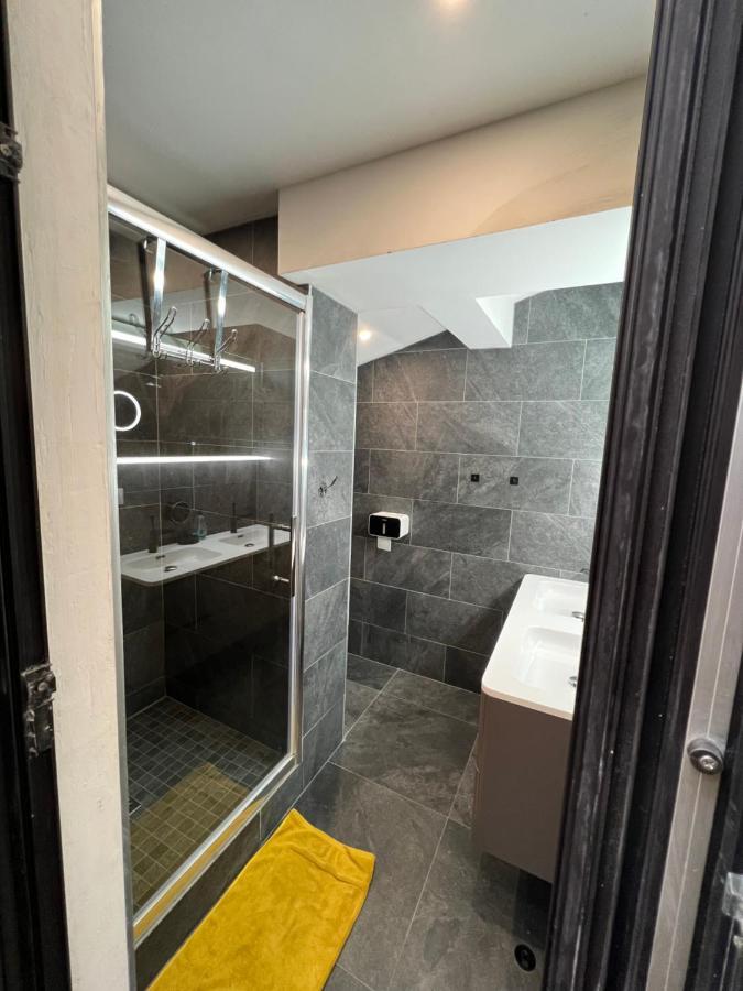 Les Suites De Stanislas Jacuzzi & Spa Nancy Exterior foto